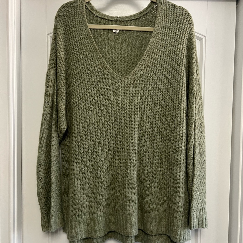 Over sized on or off the shoulder sweater